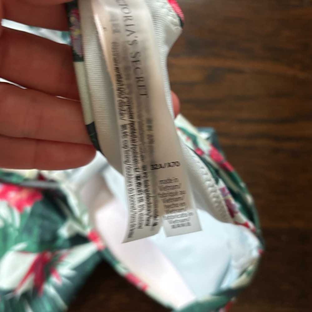 LIKE NEW VS Swim Push Up Bikini Set - Picture 3 of 6